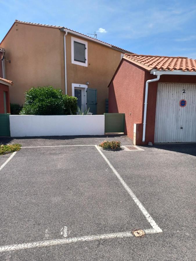 Charmante Villa Dans Village Naturiste Leucate Exterior photo
